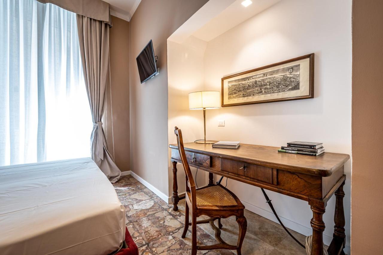 Luxury Bed And Breakfast Cerretani Palace Florenz Exterior foto